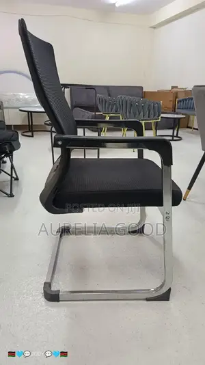 Modern Visitors Chair