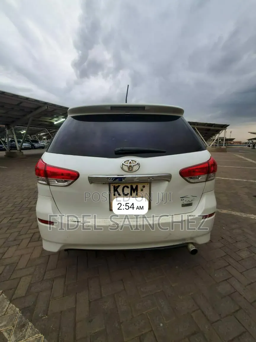 Toyota Wish 2010 White