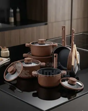 Beautiful Aesthetic 14-Piece Brown Rattan Cookware Set.