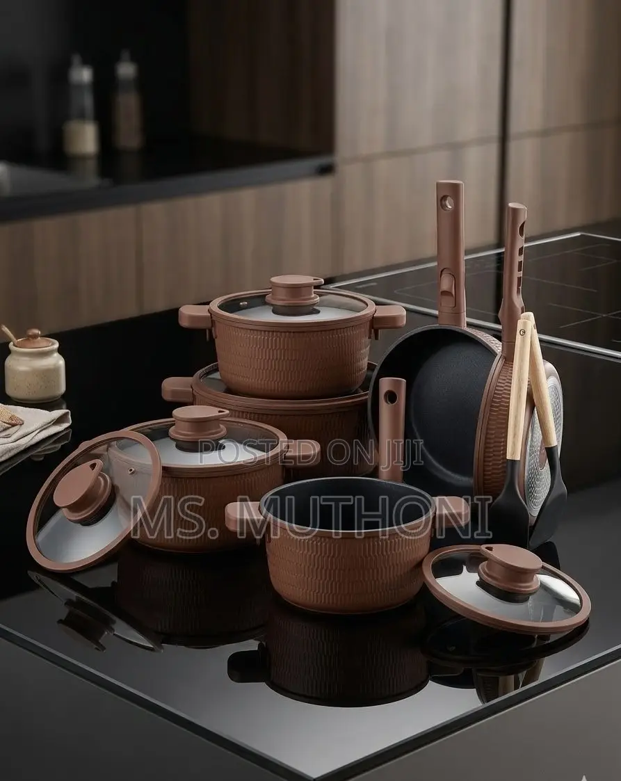 Beautiful Aesthetic 14-Piece Brown Rattan Cookware Set.