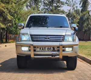 Toyota Land Cruiser Prado 2000 Silver