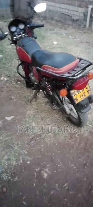 Bajaj Boxer 2014 Red