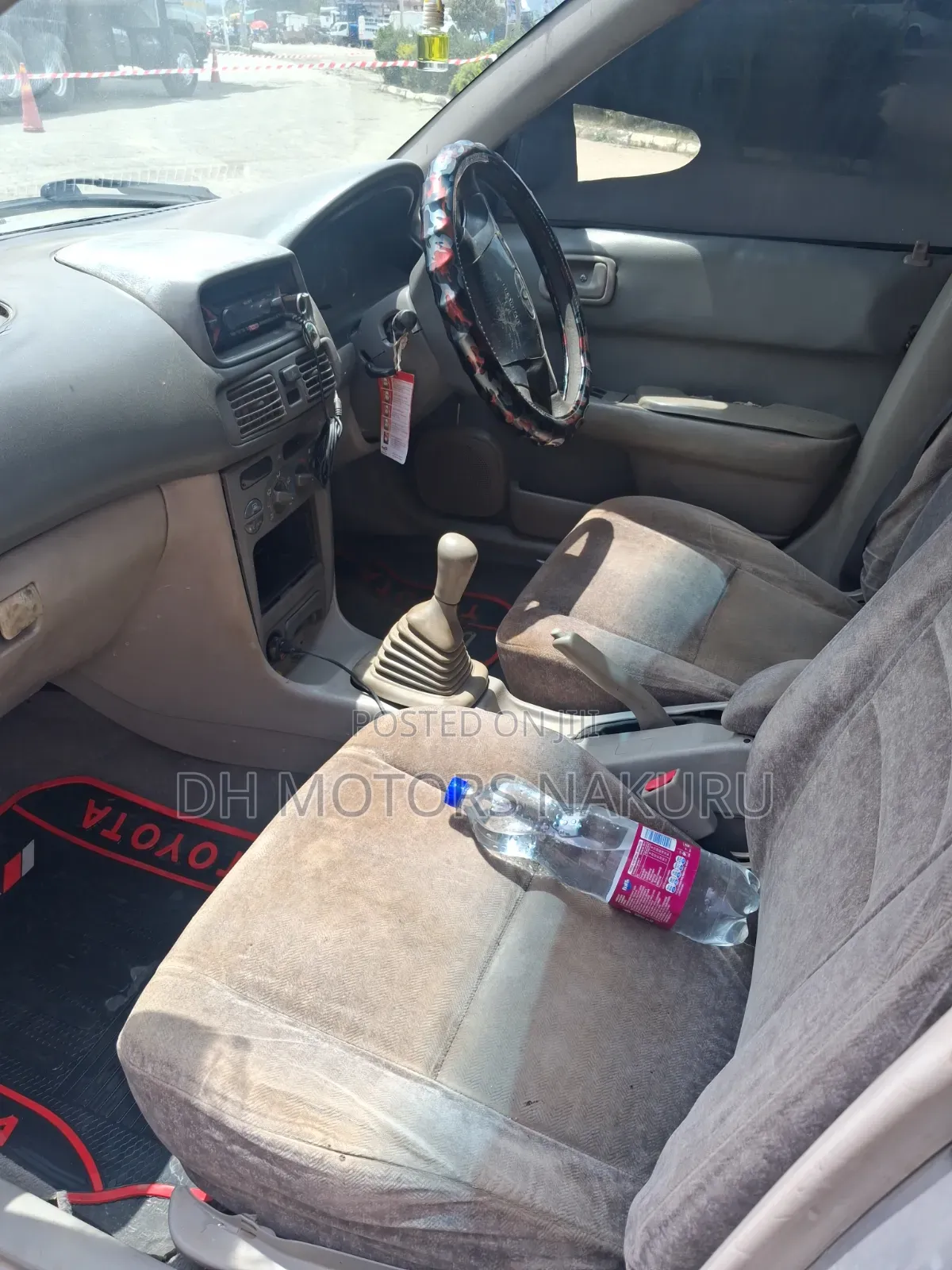 Toyota Corolla 1999 Silver