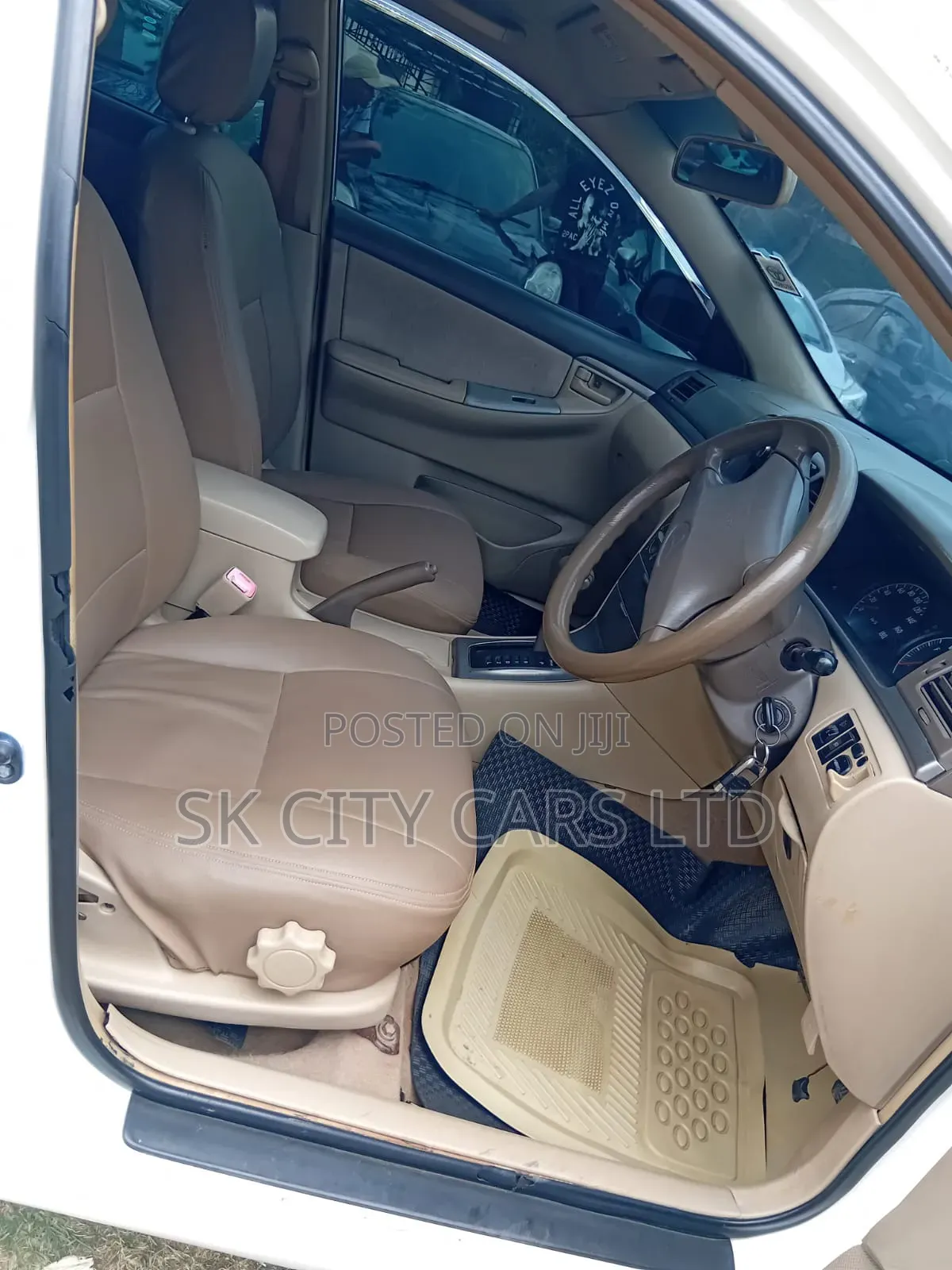 Toyota Corolla Sedan 2005 White