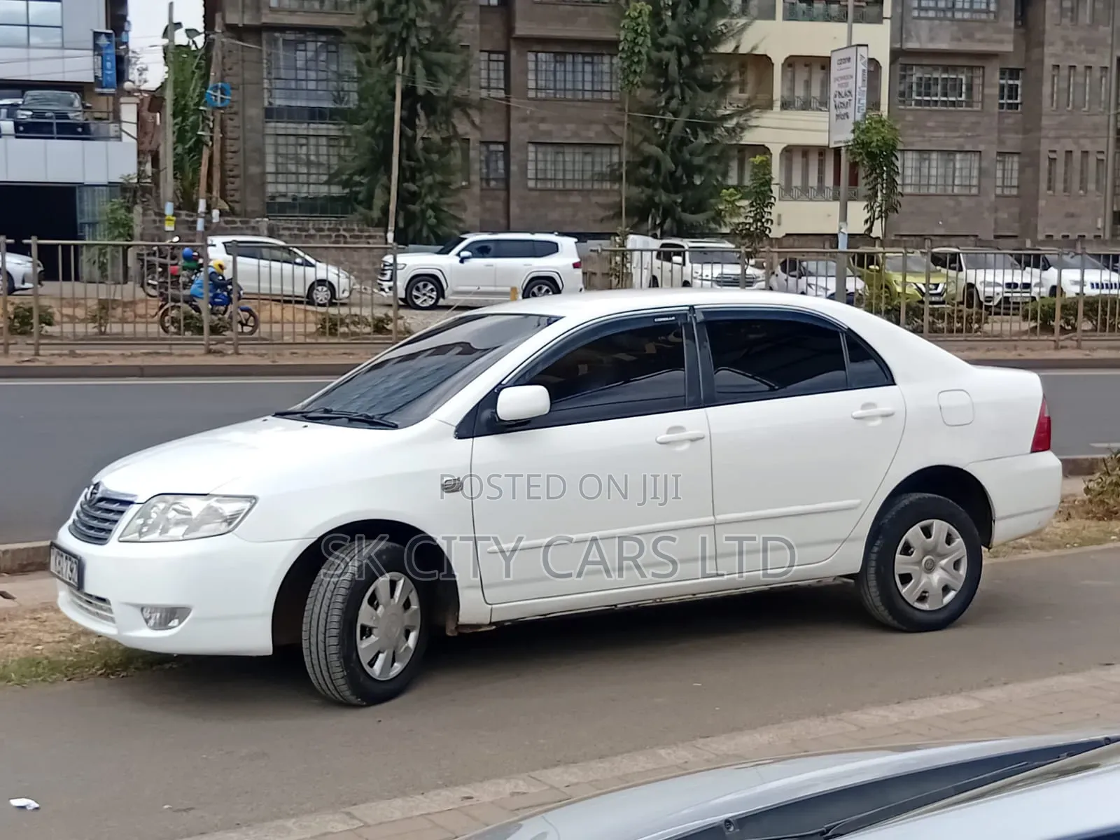 Toyota Corolla Sedan 2005 White