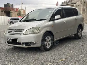 Toyota Ipsum 2003 Gray