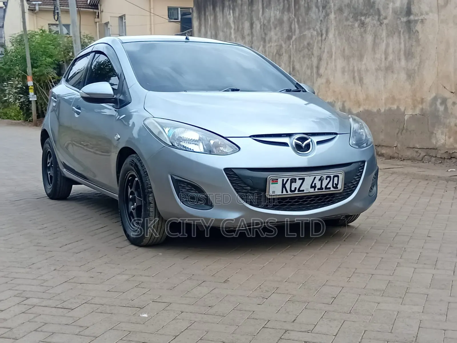 Mazda Demio 2013 Gray