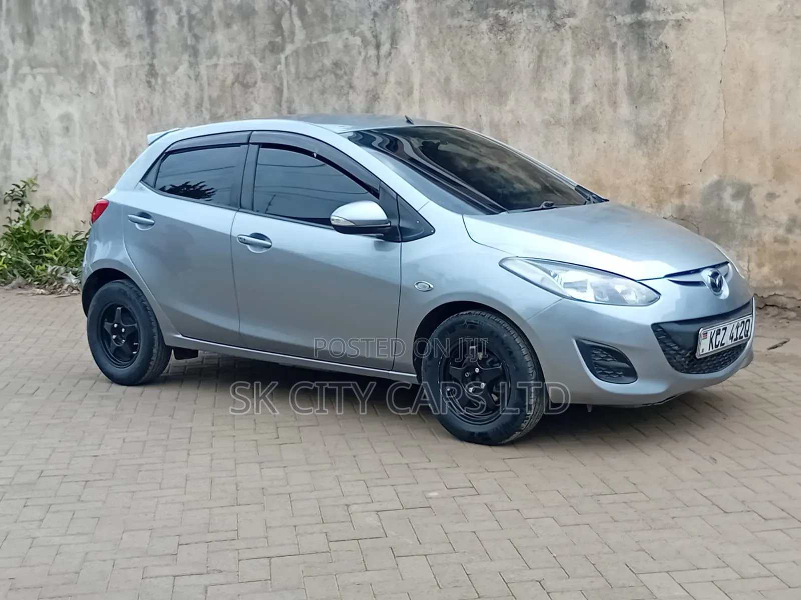 Mazda Demio 2013 Gray