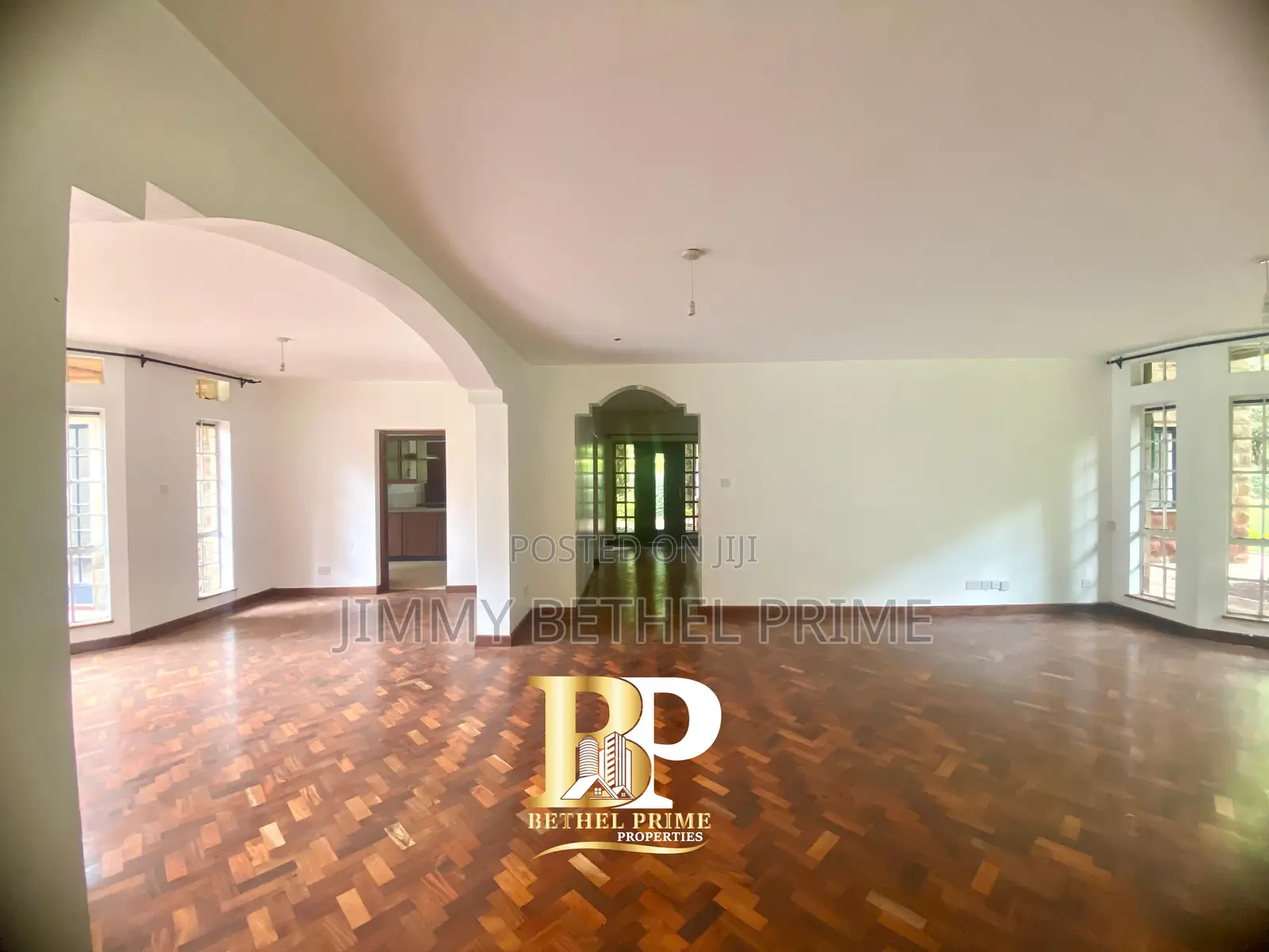 4bdrm Mansion in Rosslyn for rent