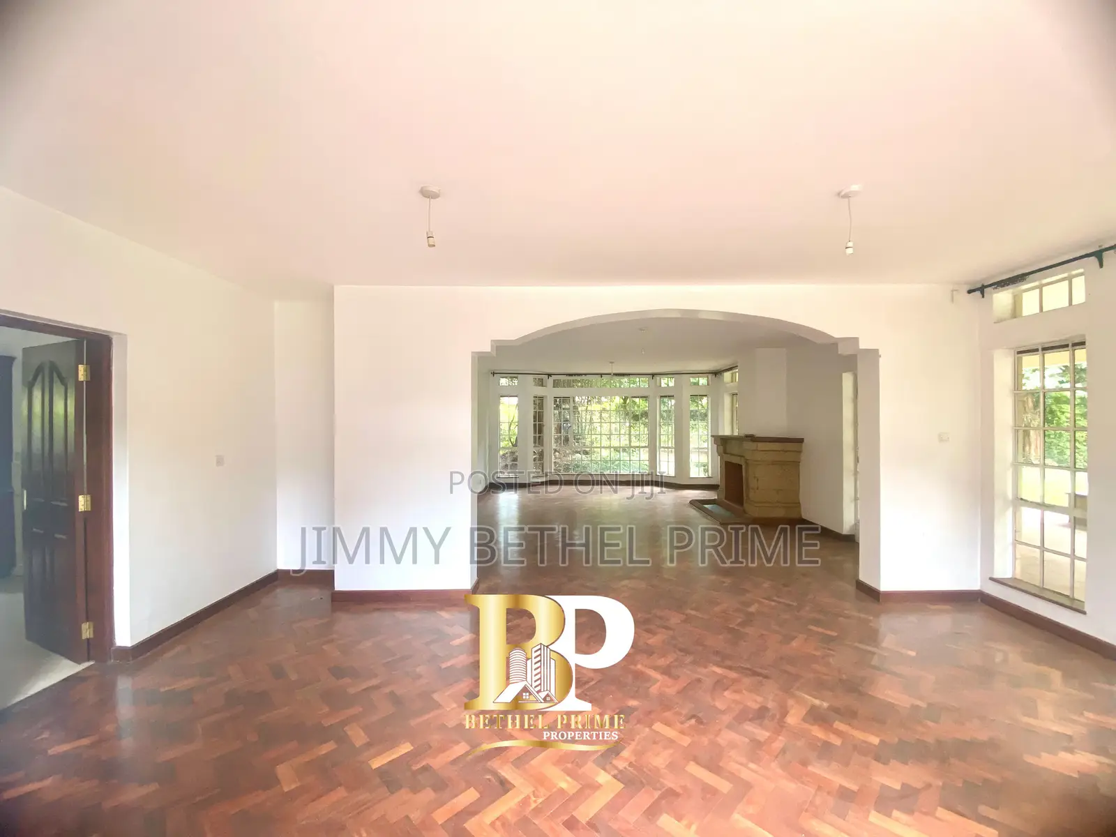 4bdrm Mansion in Rosslyn for rent