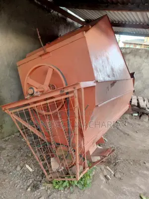 Animal Feed Mixer (One Tonne)