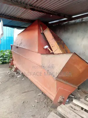 Animal Feed Mixer (One Tonne)