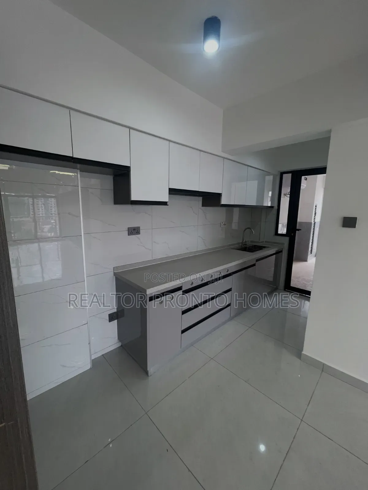 2bdrm Apartment in Westlands, Raphta Road Area for rent