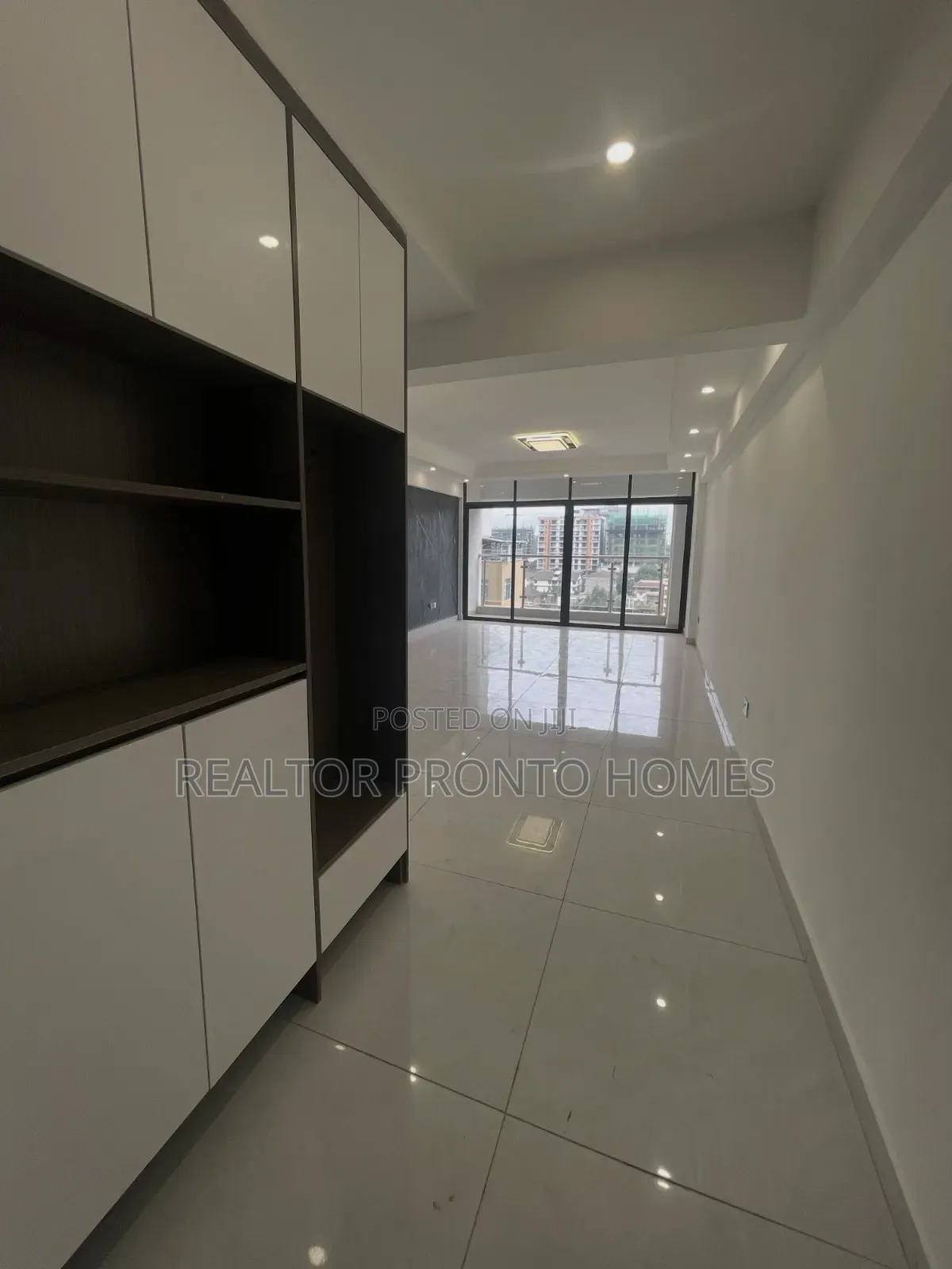 2bdrm Apartment in Westlands, Raphta Road Area for rent