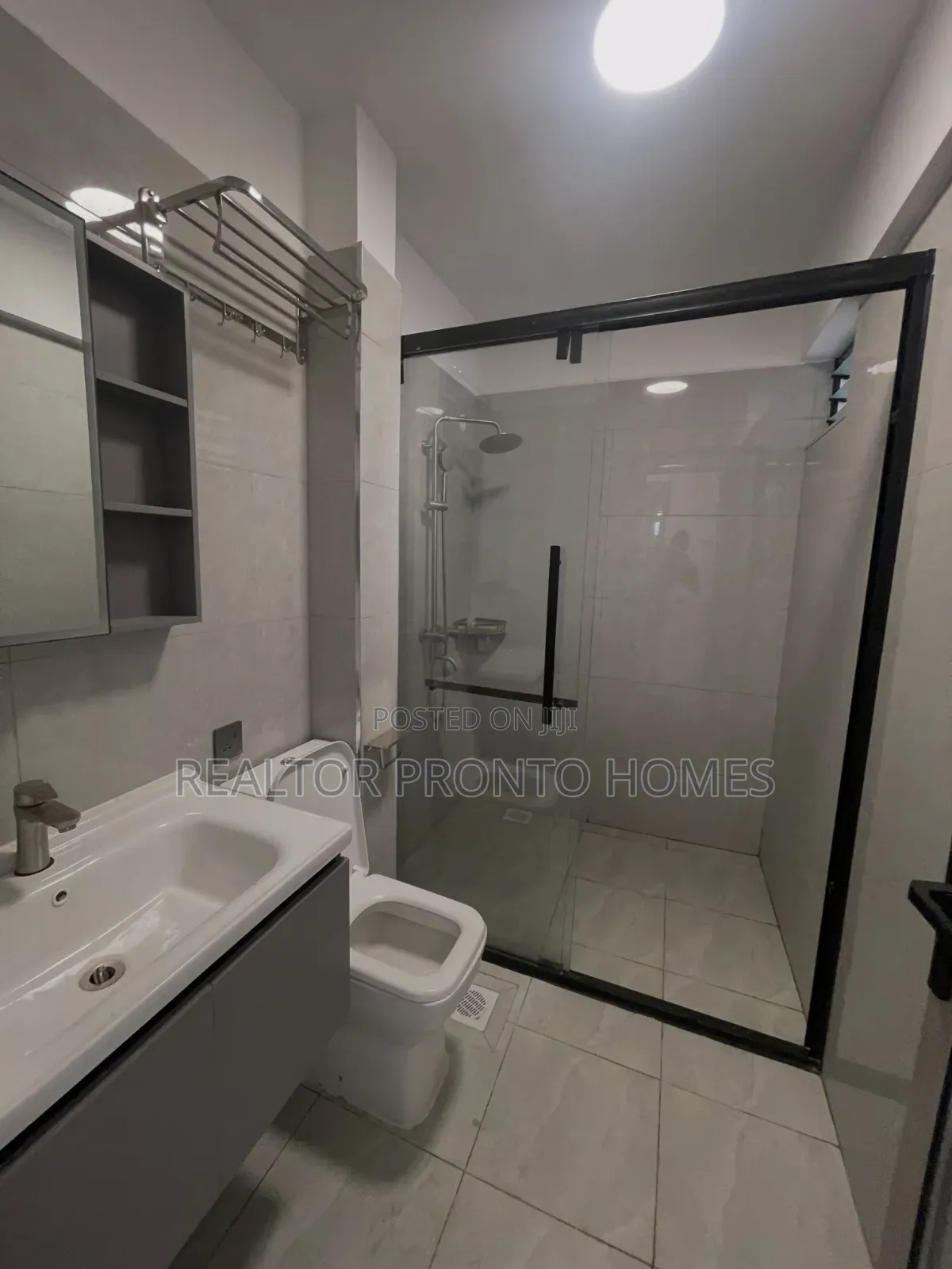 2bdrm Apartment in Westlands, Raphta Road Area for rent