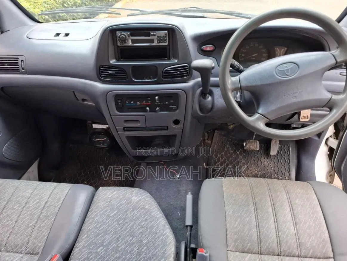 Toyota TownAce 2004 White