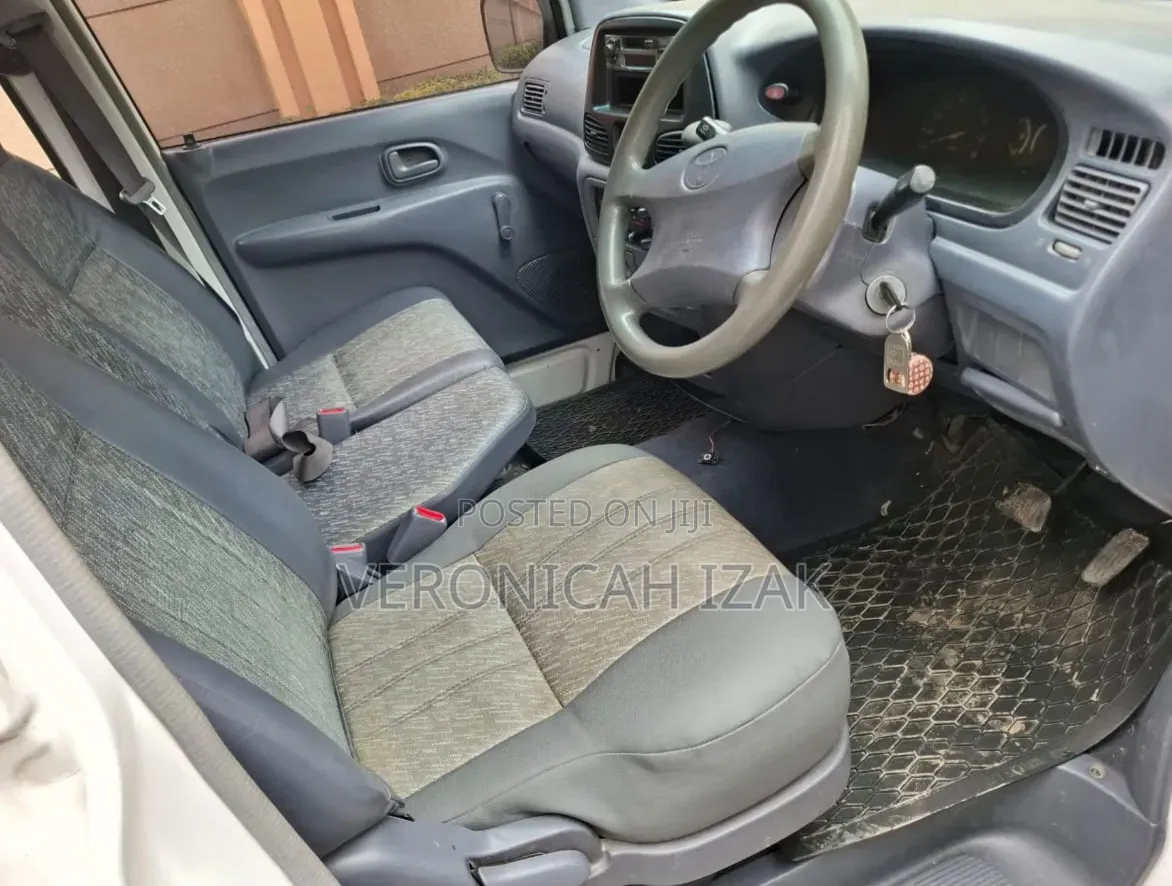 Toyota TownAce 2004 White