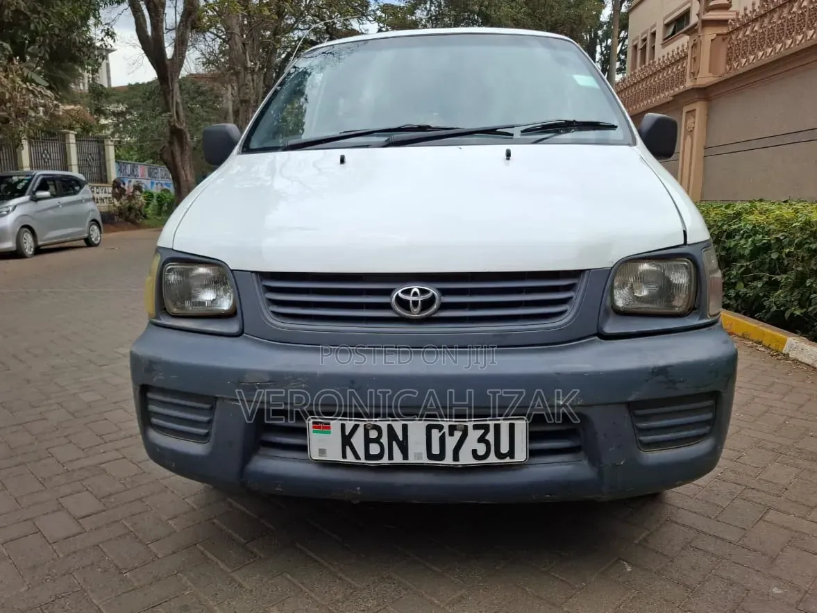 Toyota TownAce 2004 White