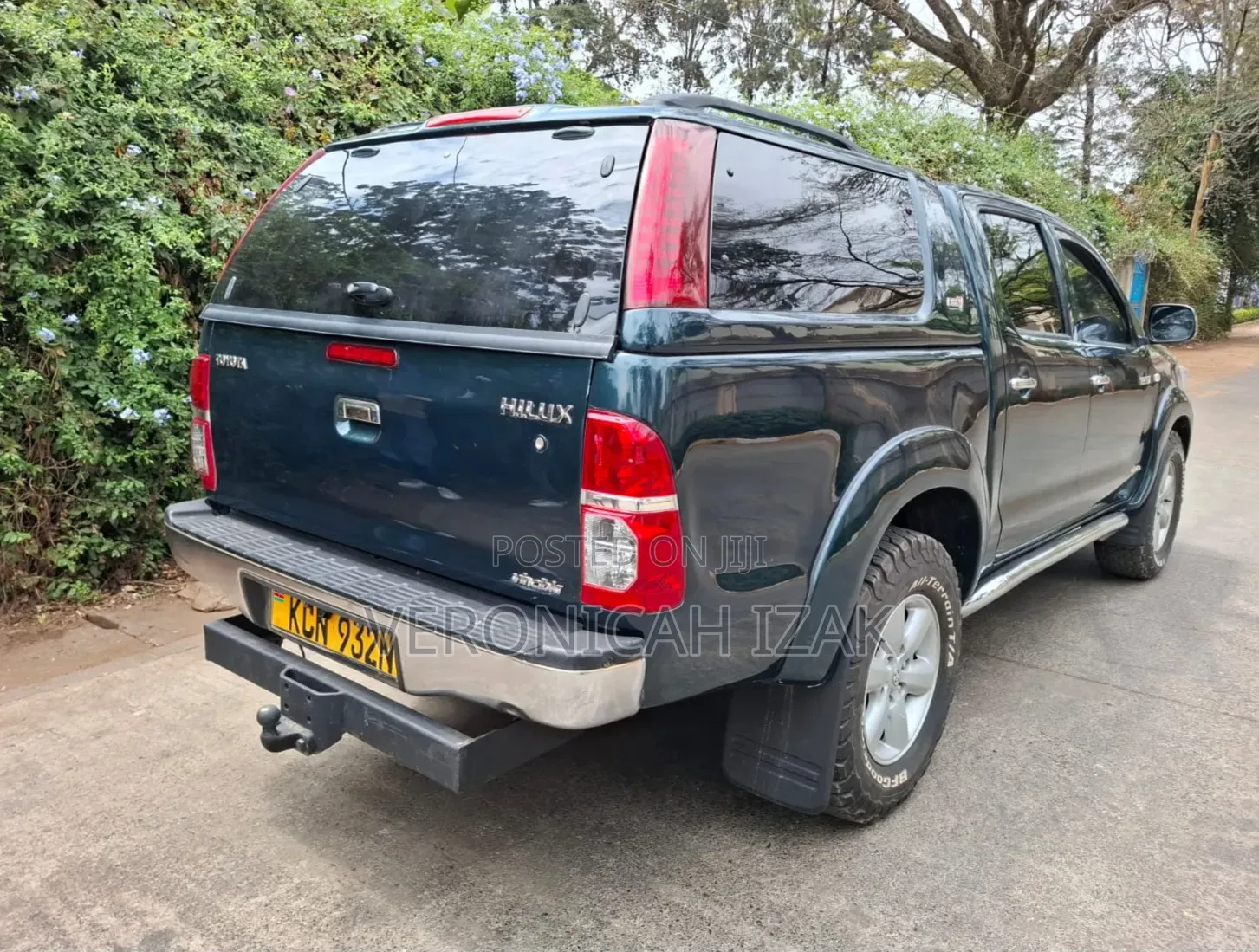 Toyota Hilux 2011 Green