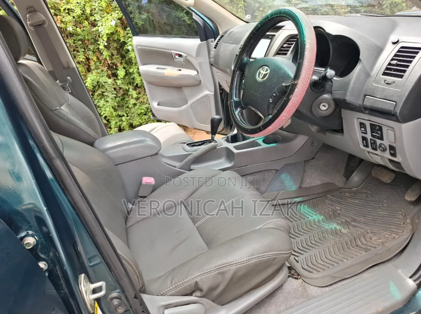 Toyota Hilux 2011 Green