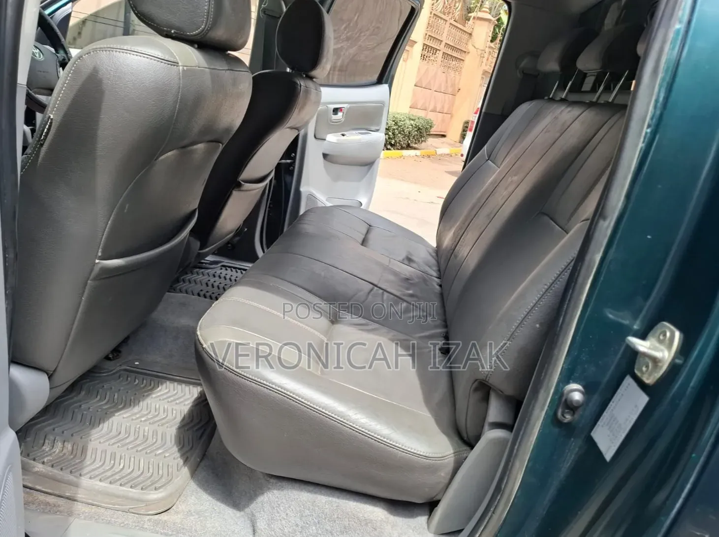 Toyota Hilux 2011 Green