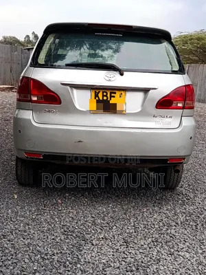 Toyota Ipsum 2003