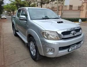 Toyota Hilux 2010 Silver