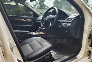 Mercedes-Benz C200 2010 White