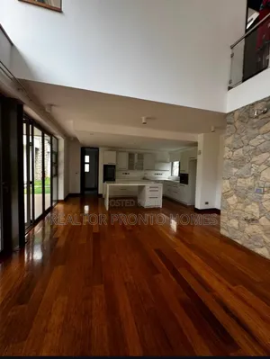 5bdrm Villa in Karen, Hardy for rent