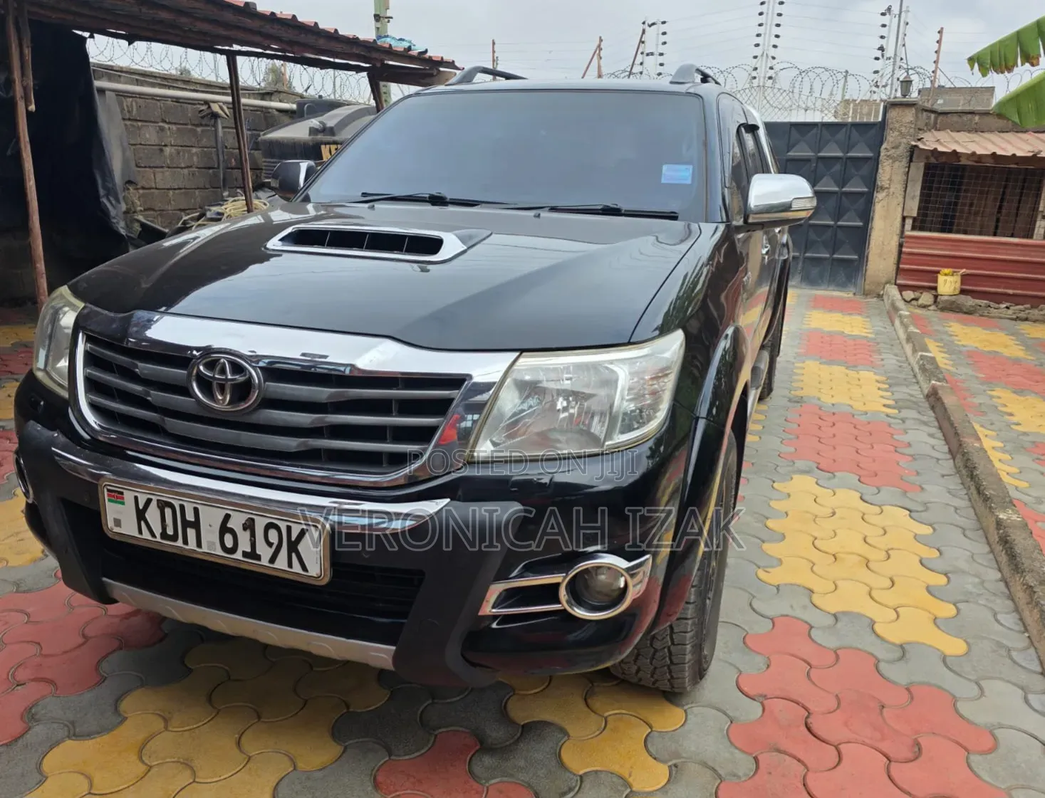 Toyota Hilux 2015 Black