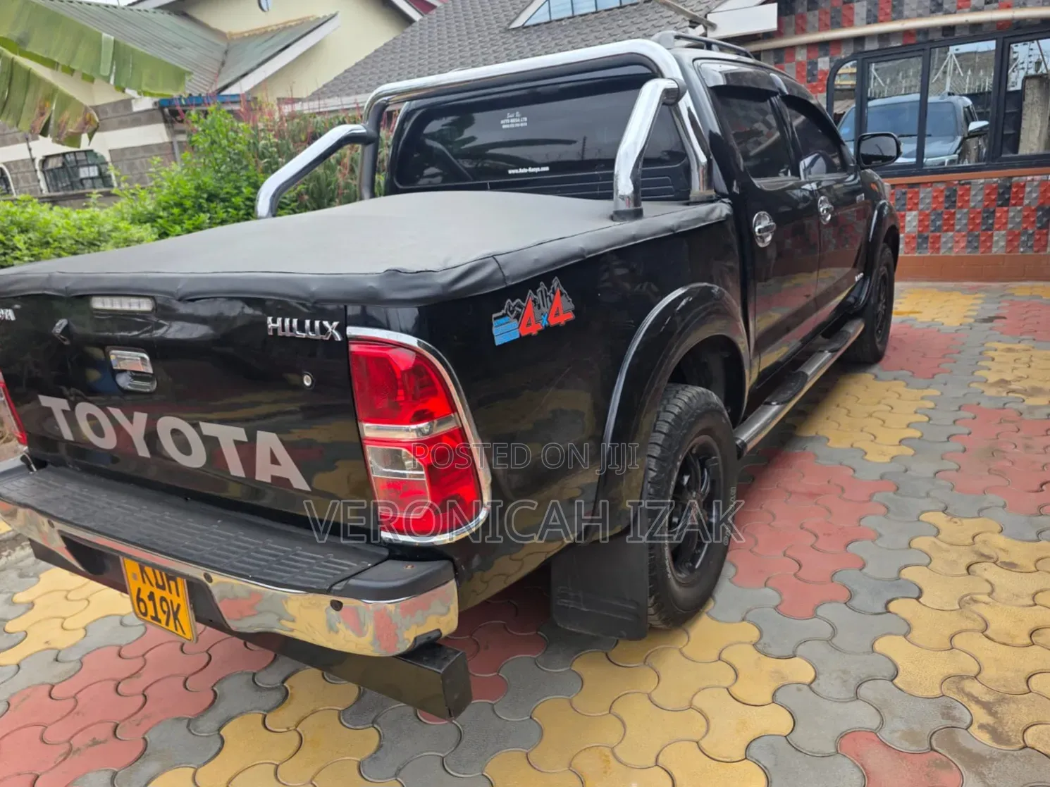 Toyota Hilux 2015 Black
