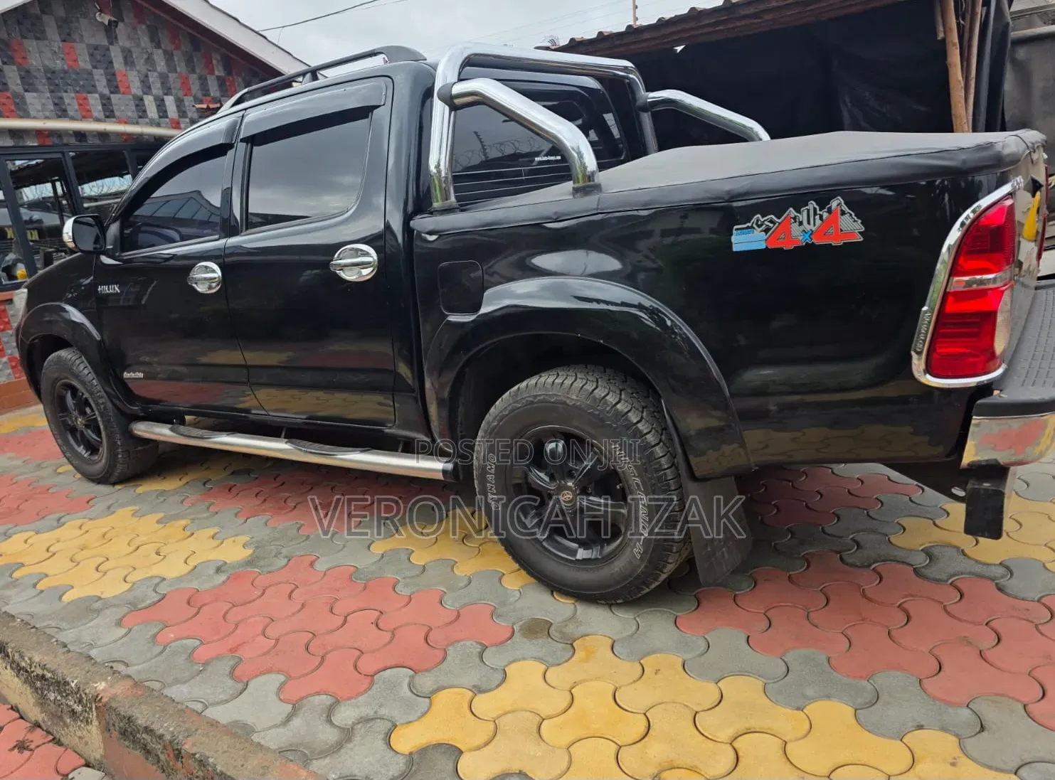 Toyota Hilux 2015 Black