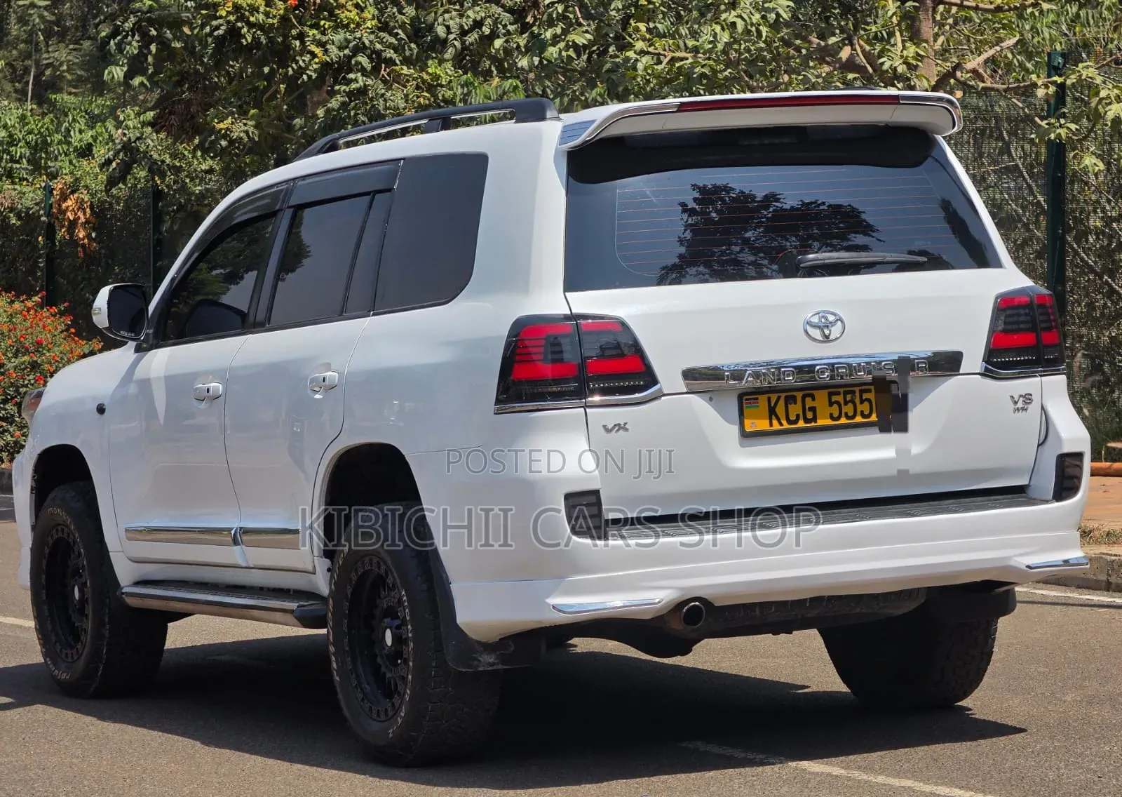 Toyota Land Cruiser 4.6 V8 AX 2009 White