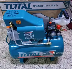 TOTAL 50L Air Compressor