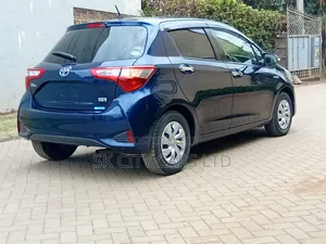 Toyota Vitz 1.5 FWD Hybrid 5dr 2019 Blue