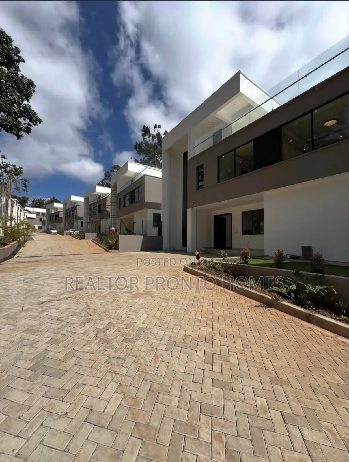 5bdrm Villa in Westlands, Spring Valley for rent