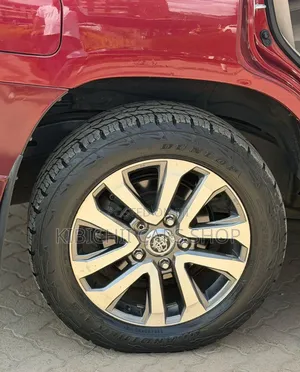 Toyota Land Cruiser 4.6 V8 ZX 2014 Burgundy