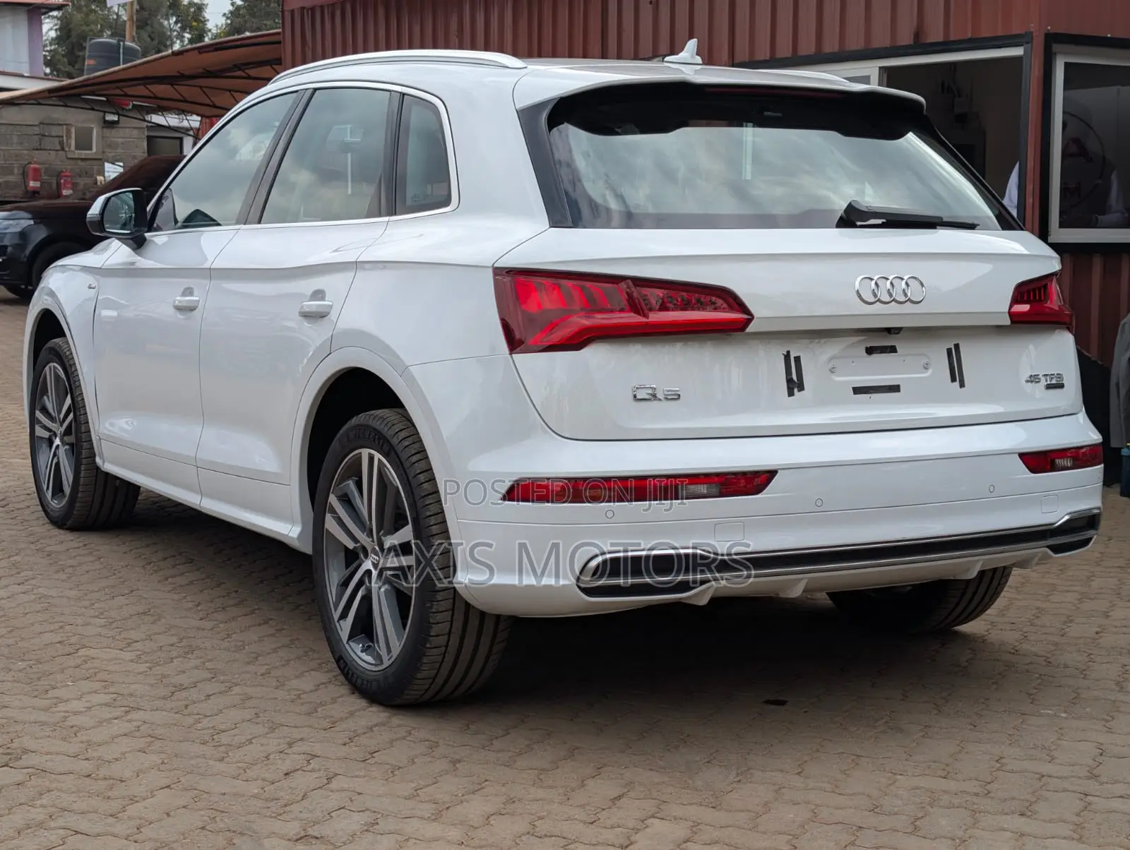 Audi Q5 2.0T Premium AWD quattro 2019 White