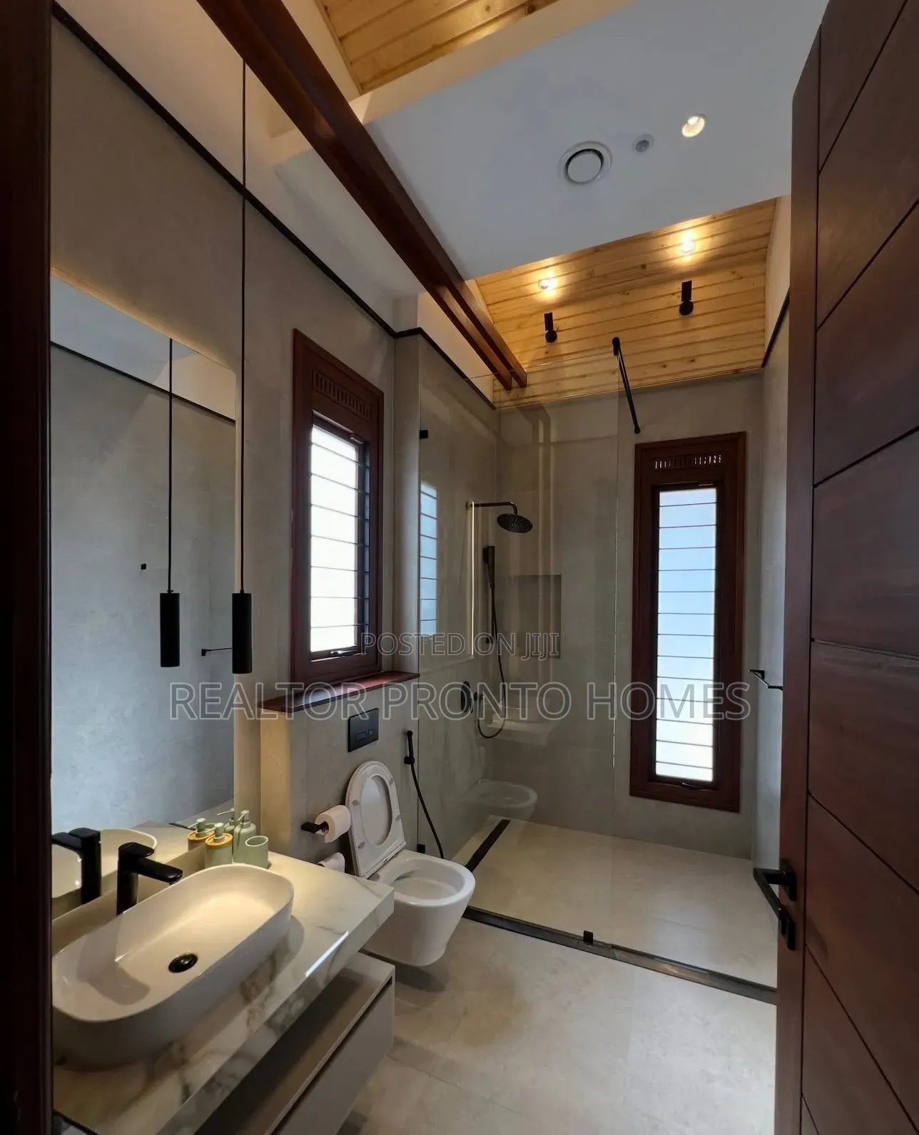 Furnished 4bdrm Villa in Runda for sale