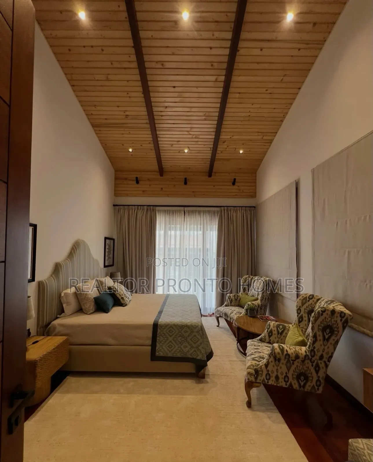 Furnished 4bdrm Villa in Runda for sale