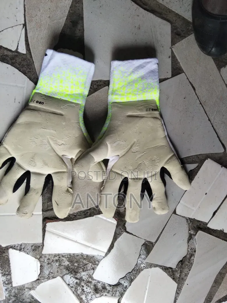 Goalkeeper Gloves