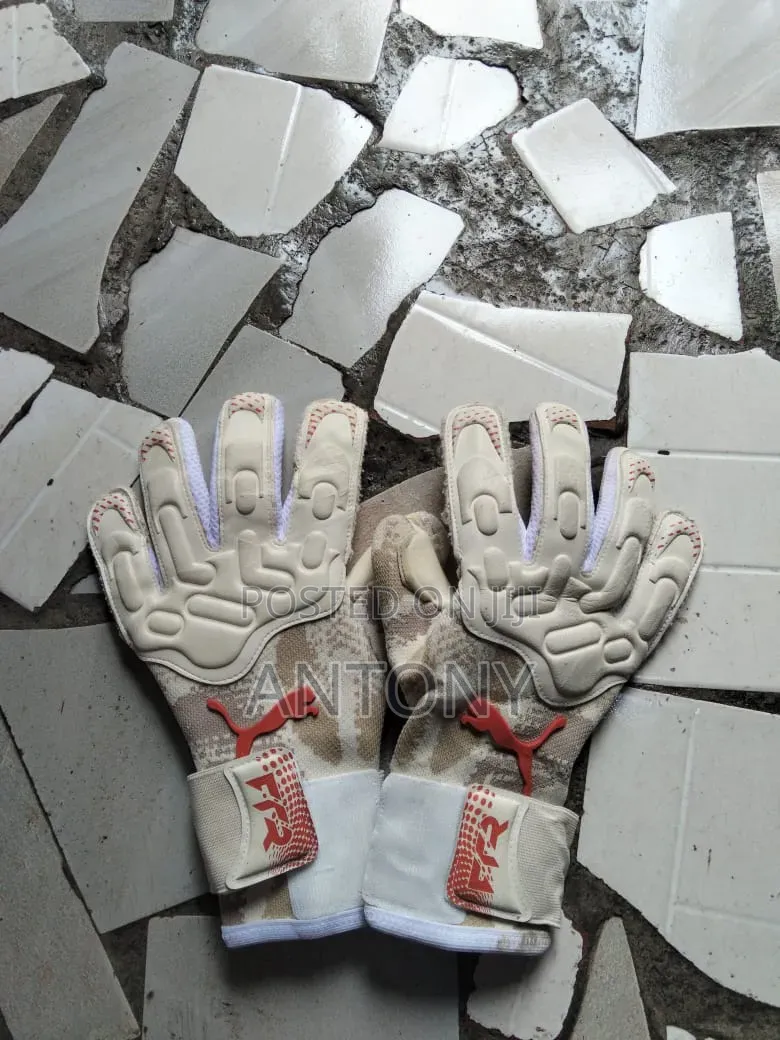 Goalkeeper Gloves