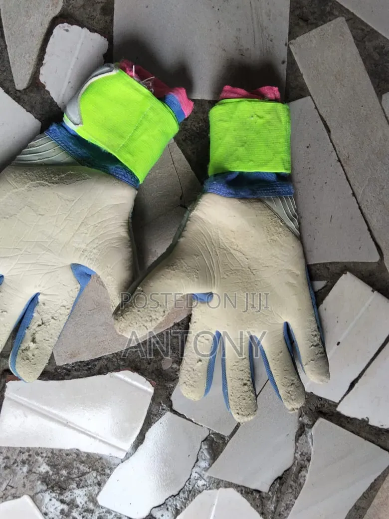 Goalkeeper Gloves
