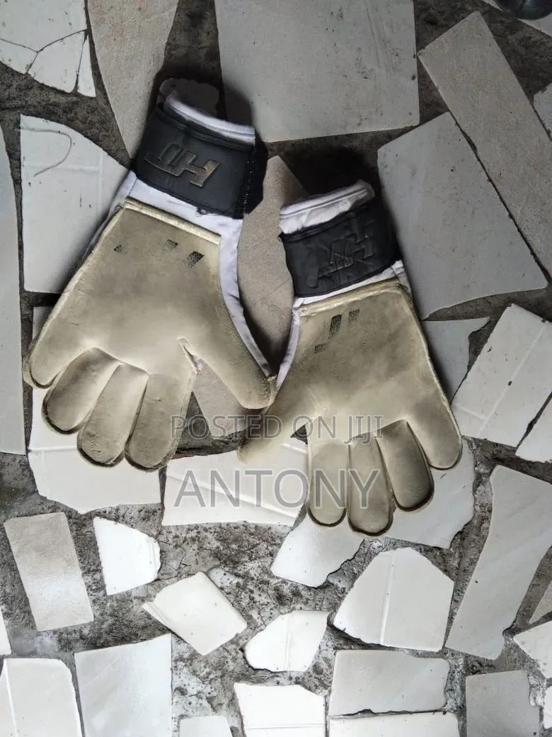 Goalkeeper Gloves