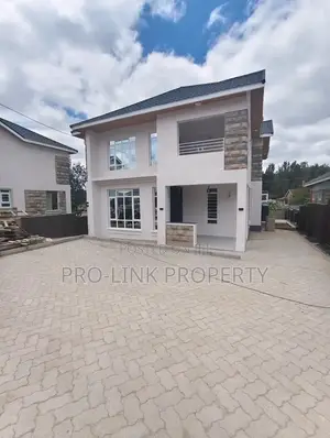 4bdrm Mansion in Ngong CBD for sale