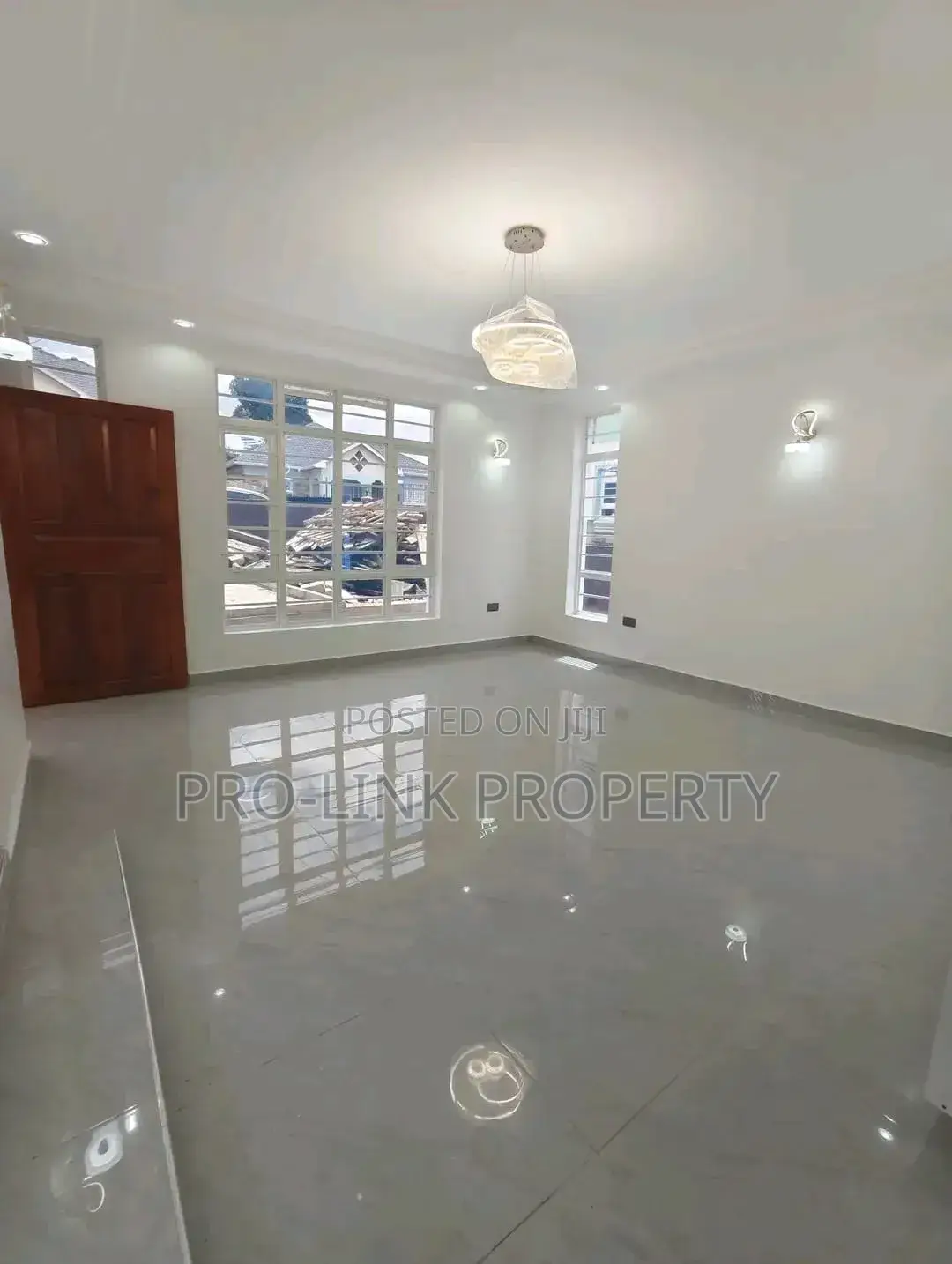 4bdrm Mansion in Ngong CBD for sale