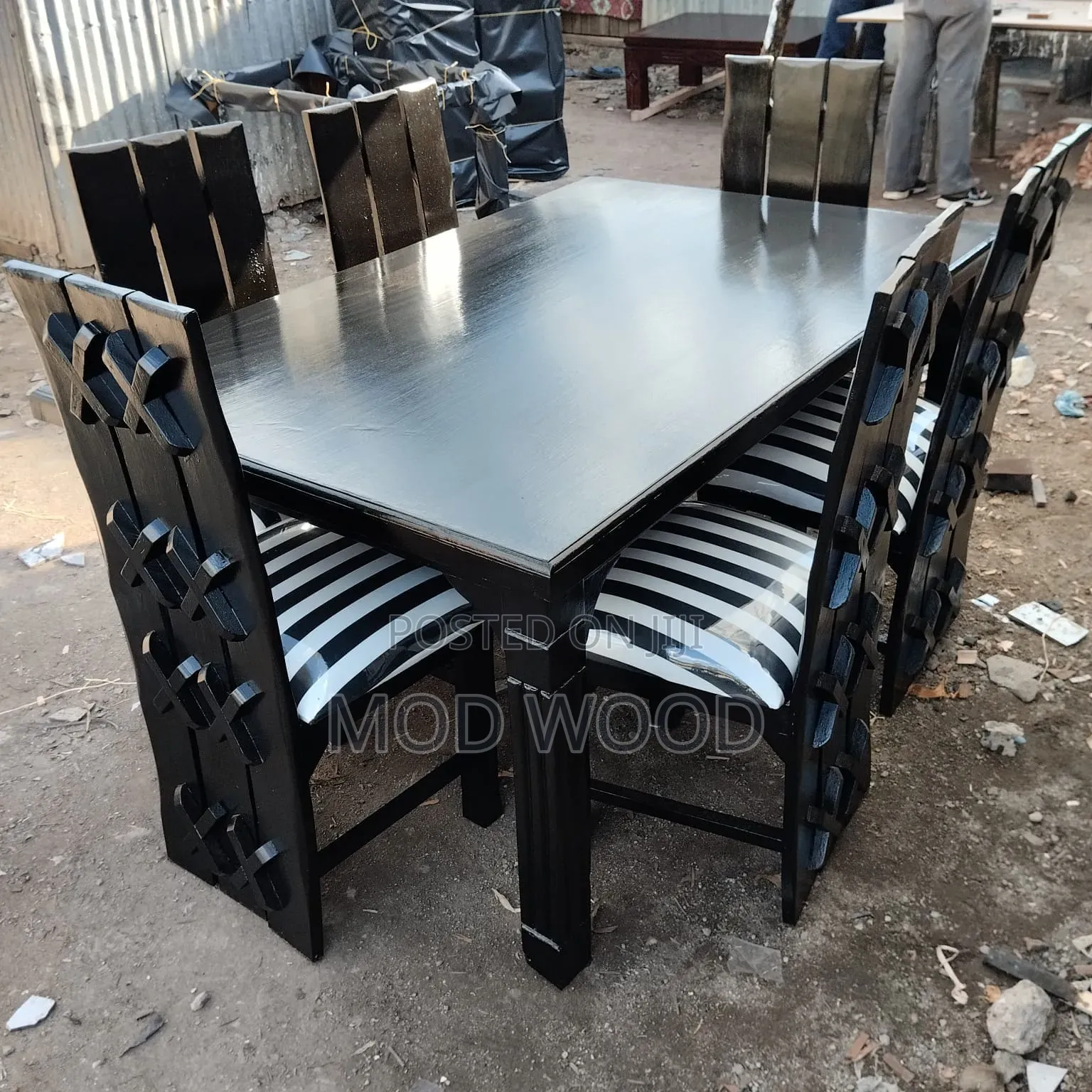 Contemporary Onyx Wooden Dining Set With Striped Accent Chairs
