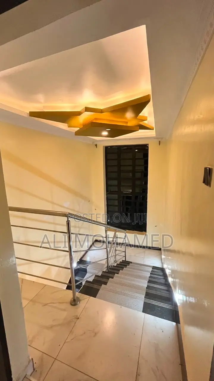 4bdrm Mansion in Banita Paradiso, Kamulu for sale
