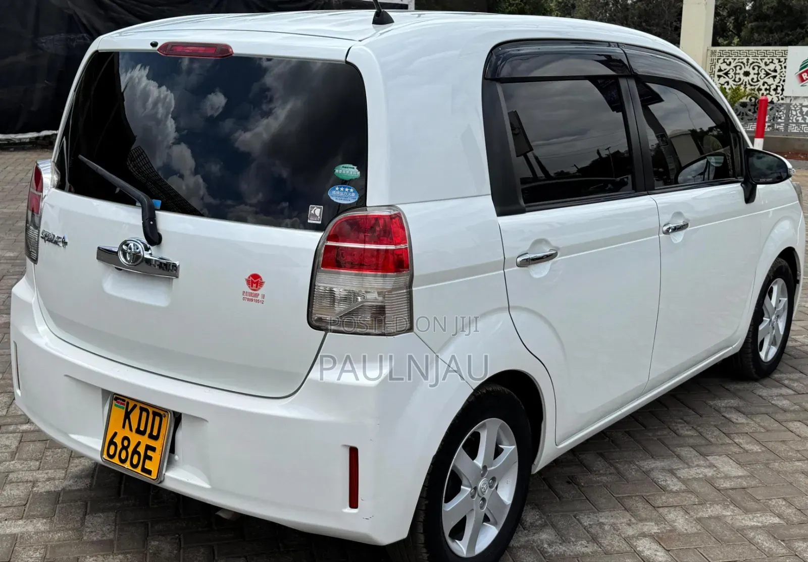 Toyota Spade 2014