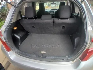 Toyota Vitz 2015 Silver